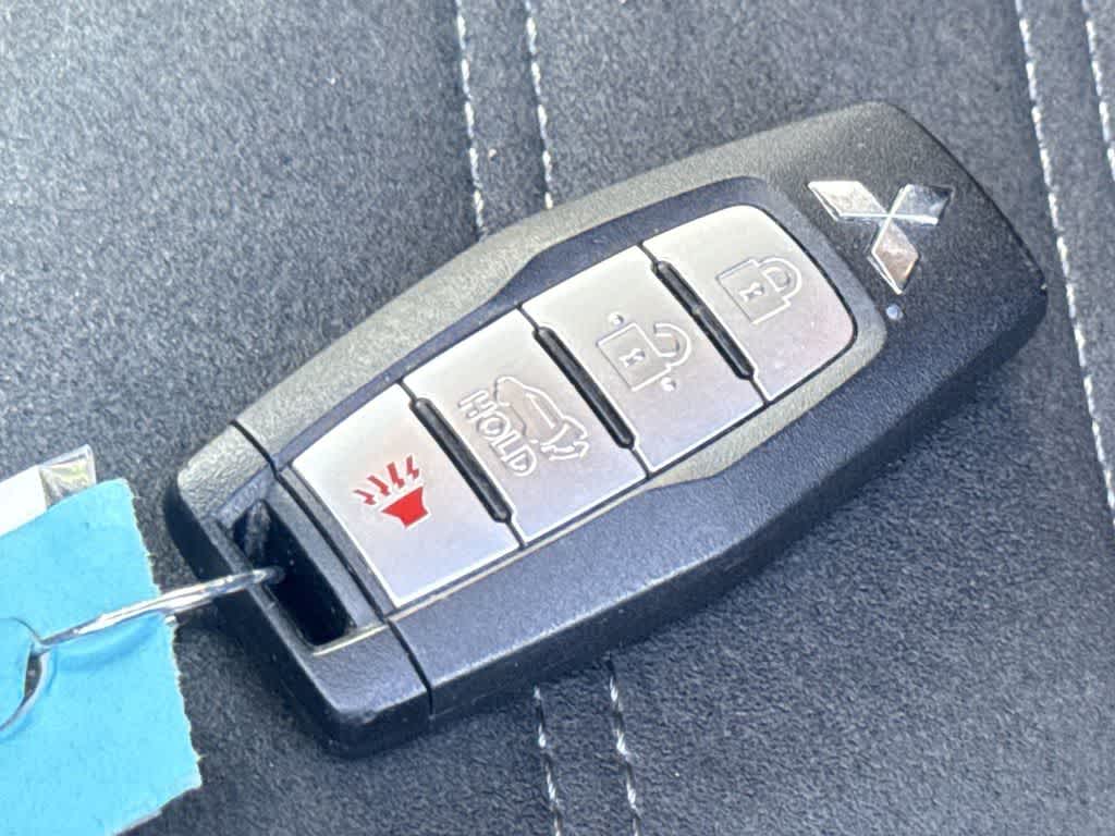 Thumbnail: 2024 Mitsubishi Outlander - 23