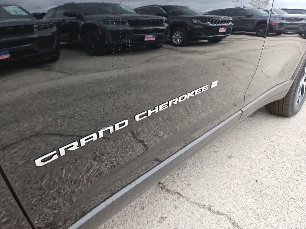 Thumbnail: 2025 Jeep Grand Cherokee L - 13