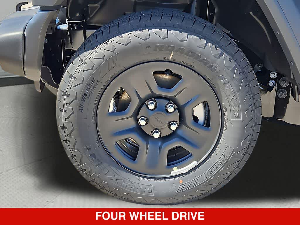 Thumbnail: 2026 Jeep Wrangler - 14
