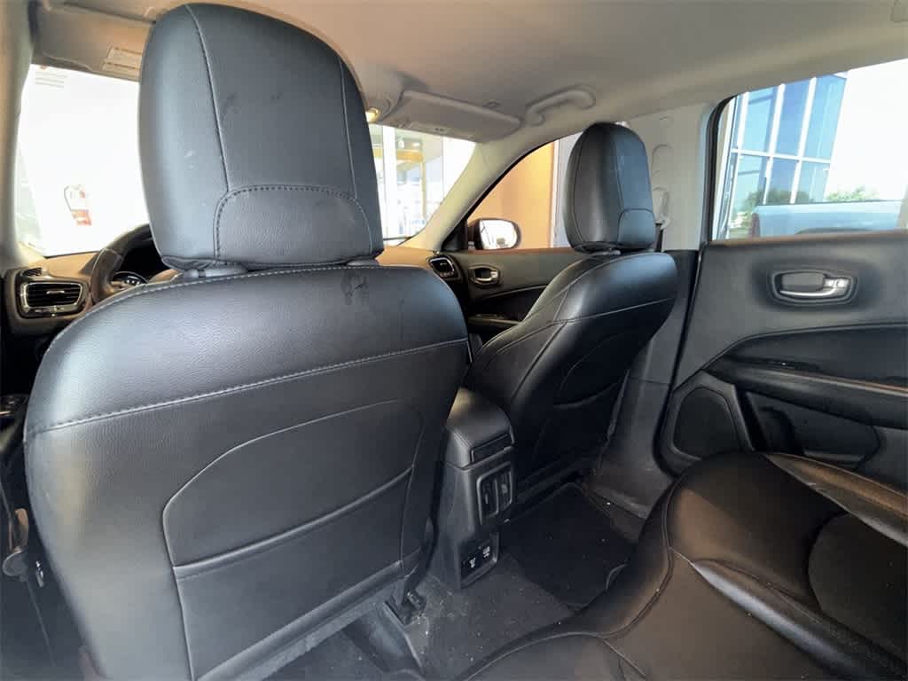 Thumbnail: 2019 Jeep Compass - 11