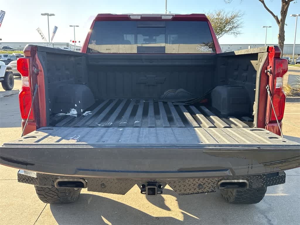 Thumbnail: 2019 Chevrolet Silverado 1500 - 22