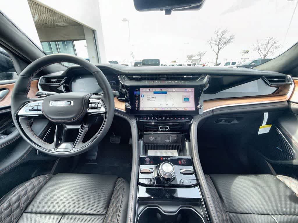 Thumbnail: 2026 Jeep Grand Cherokee - 14