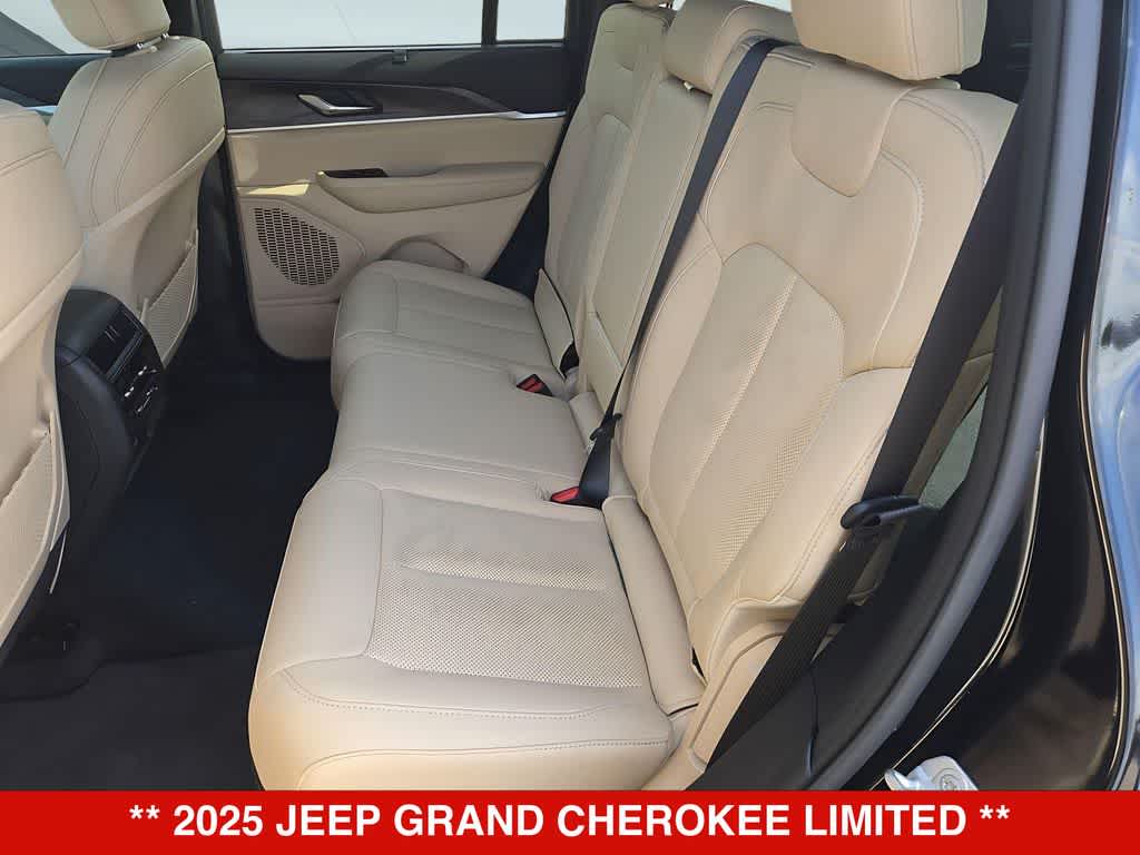 Thumbnail: 2025 Jeep Grand Cherokee - 21
