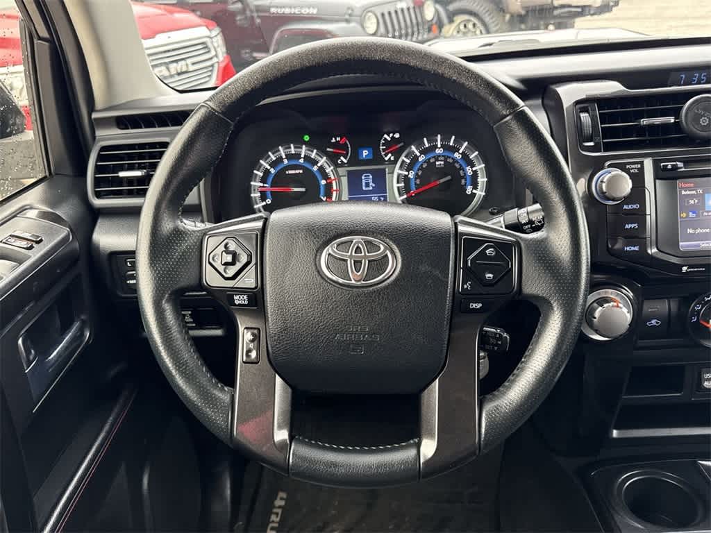 Thumbnail: 2016 Toyota 4Runner - 19