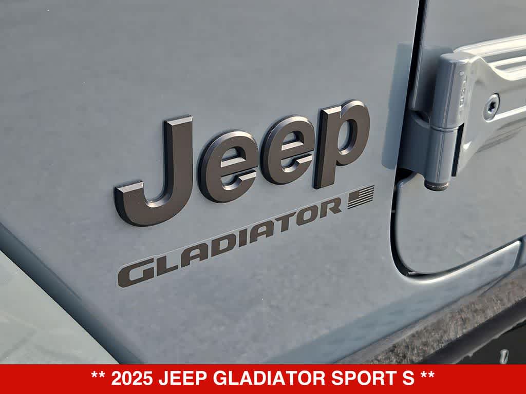 Thumbnail: 2025 Jeep Gladiator - 13