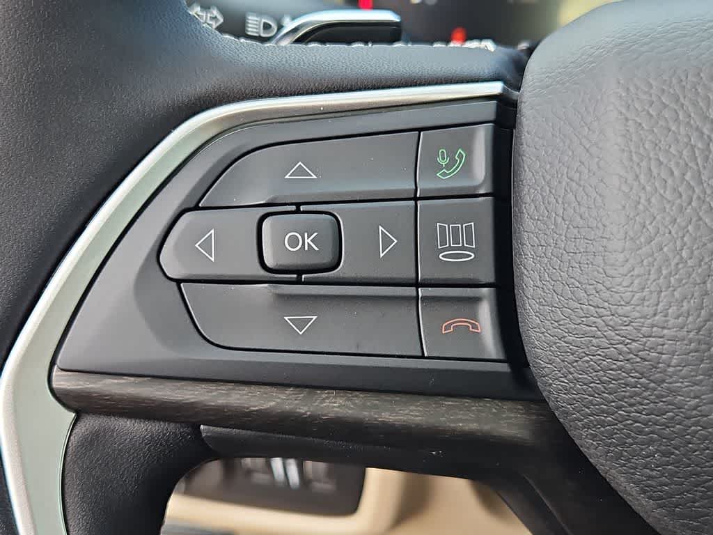 Thumbnail: 2026 Jeep Grand Cherokee L - 26