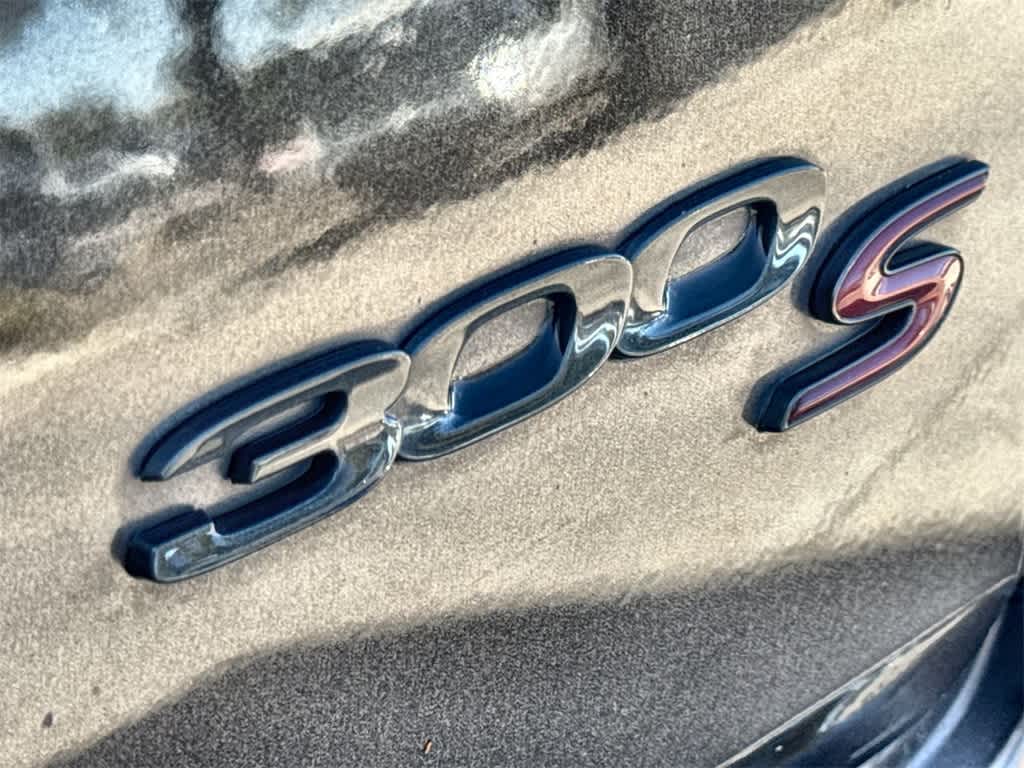 Thumbnail: 2021 Chrysler 300 - 7