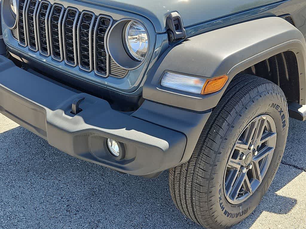 Thumbnail: 2025 Jeep Wrangler - 12
