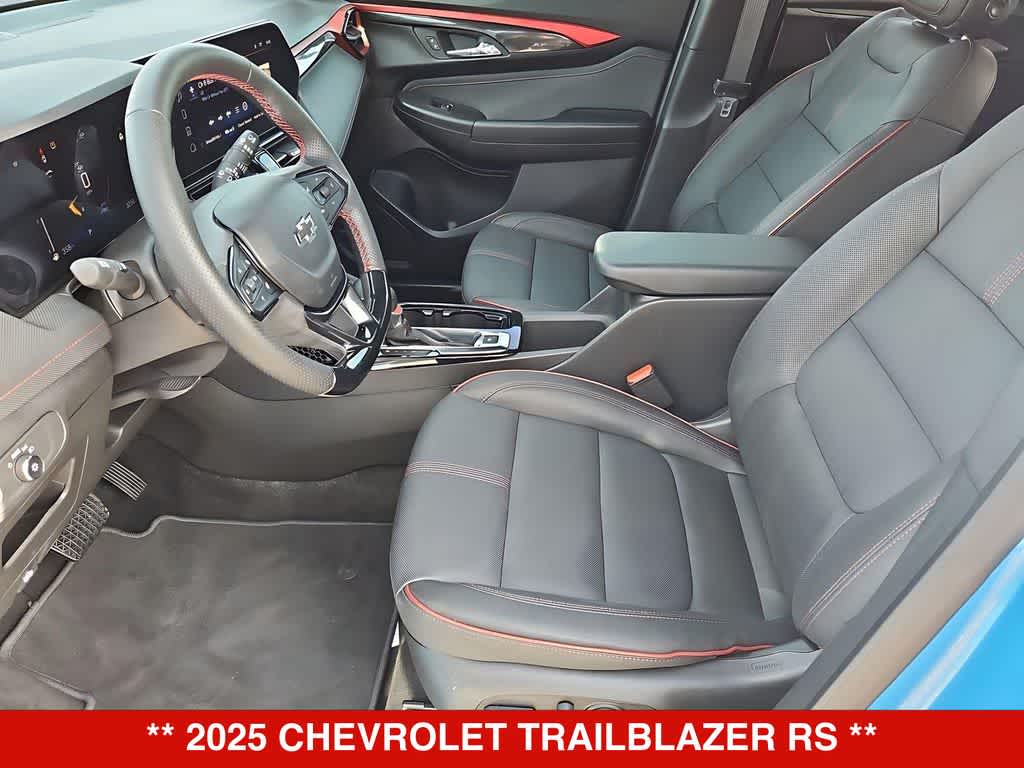 Thumbnail: 2025 Chevrolet TrailBlazer - 17