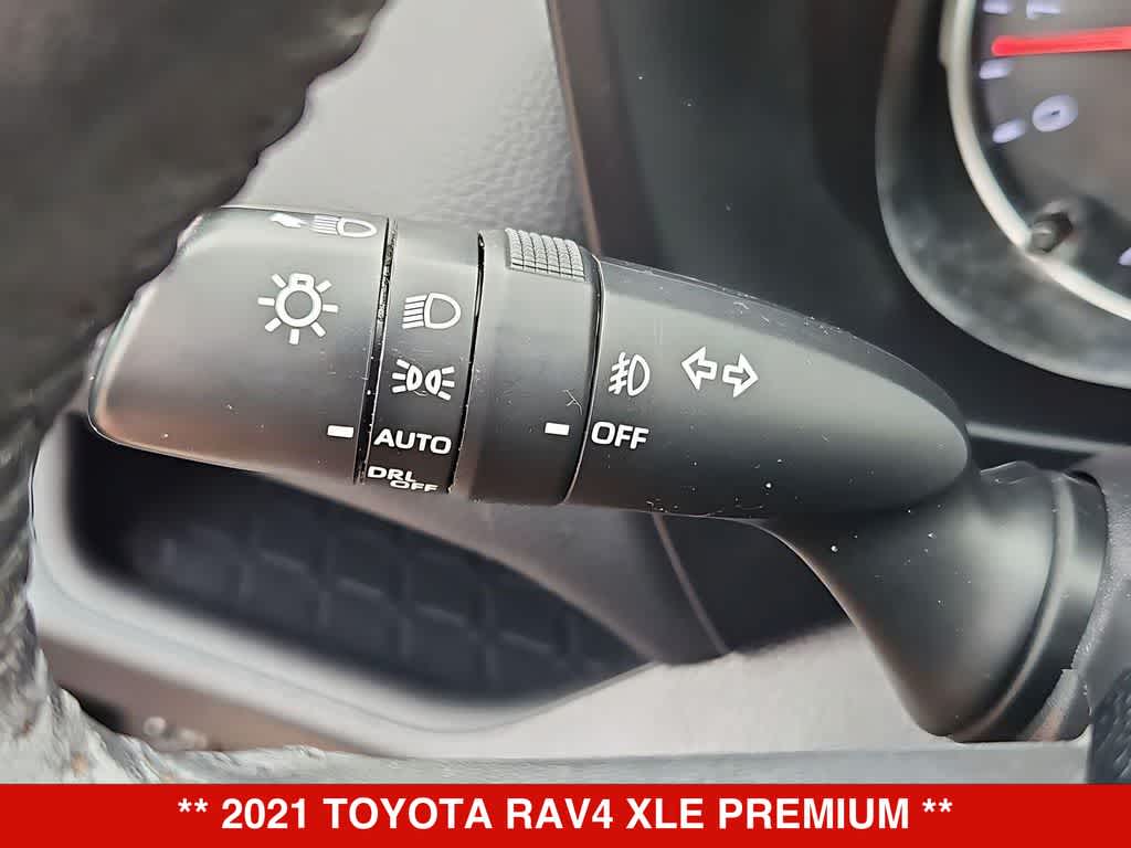 Thumbnail: 2021 Toyota RAV4 - 29