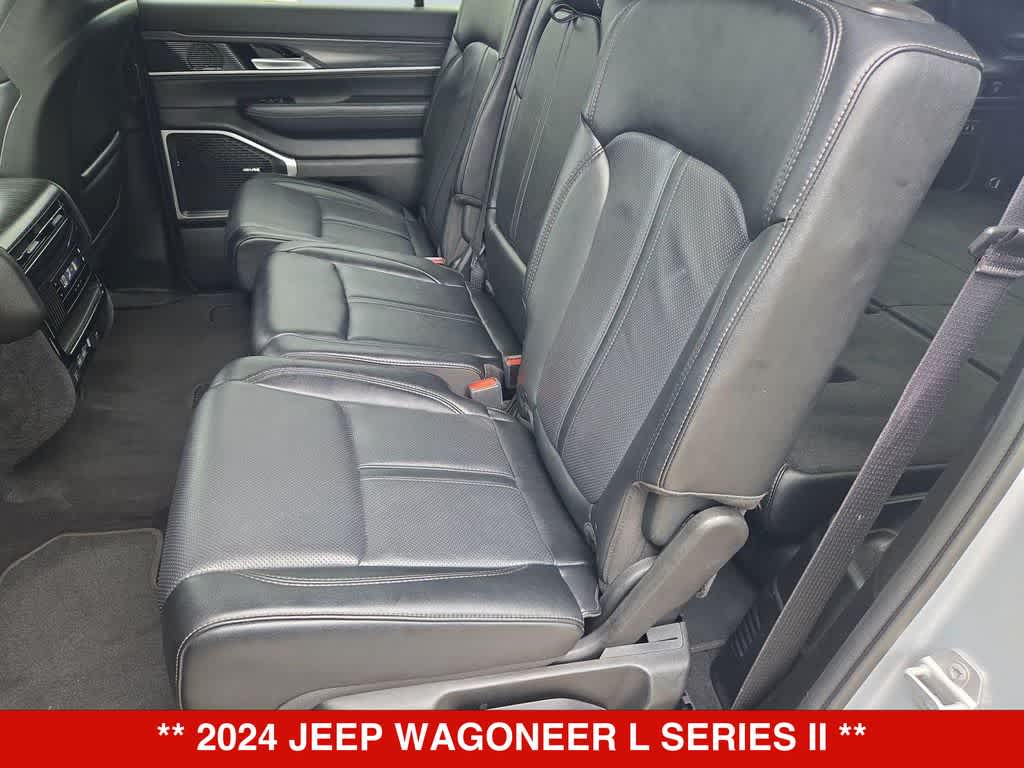 Thumbnail: 2024 Jeep Wagoneer - 18