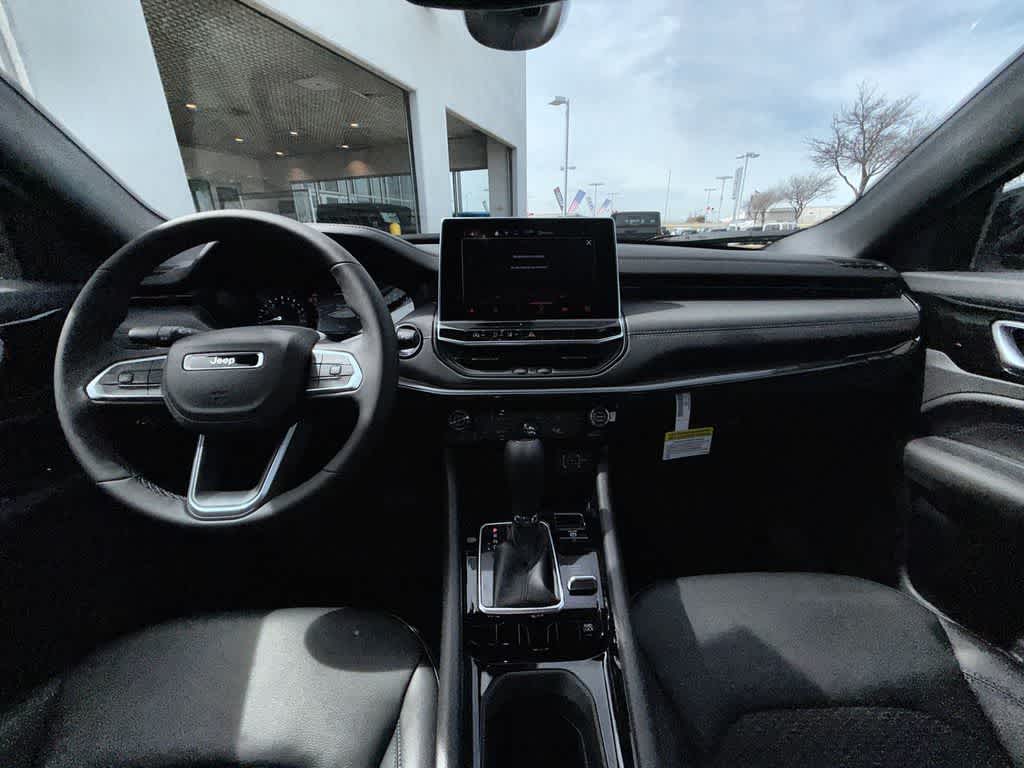 Thumbnail: 2026 Jeep Compass - 15