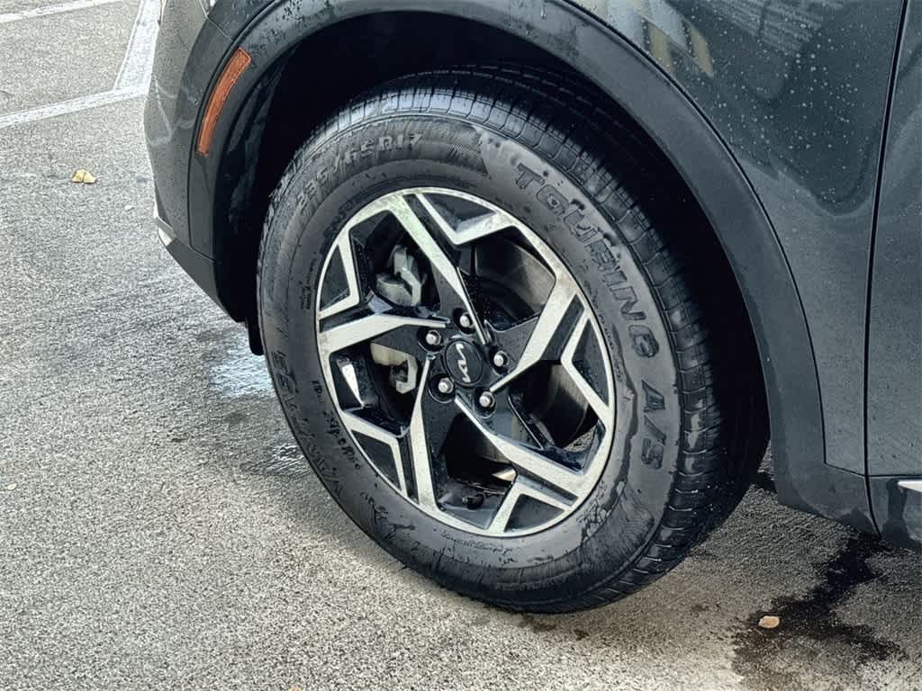 Thumbnail: 2023 Kia Sportage - 9