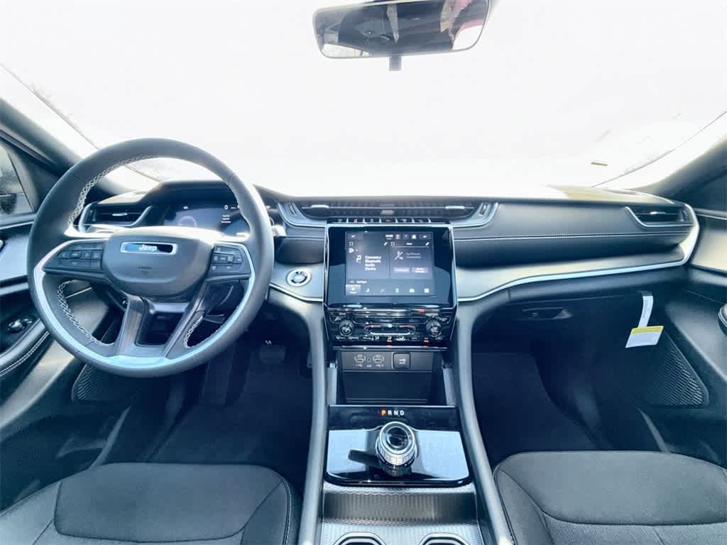 Thumbnail: 2025 Jeep Grand Cherokee - 15