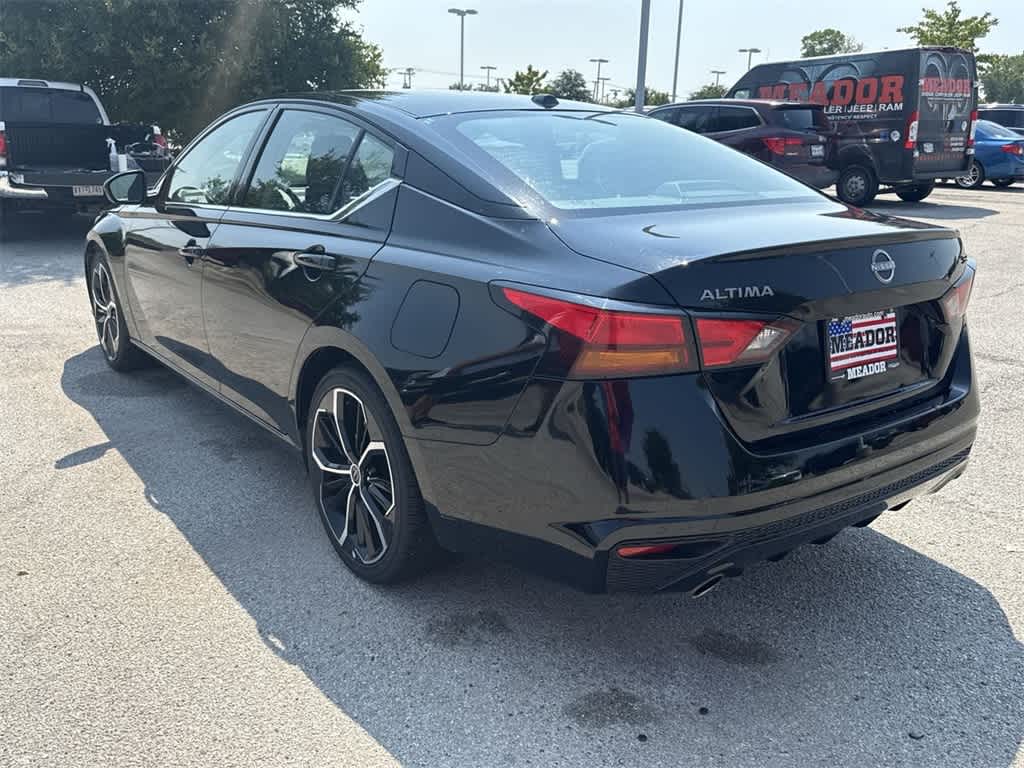 2023 Nissan Altima 2.5 SR photo 4