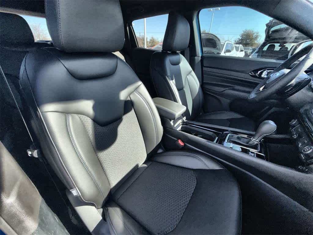 Thumbnail: 2026 Jeep Compass - 15