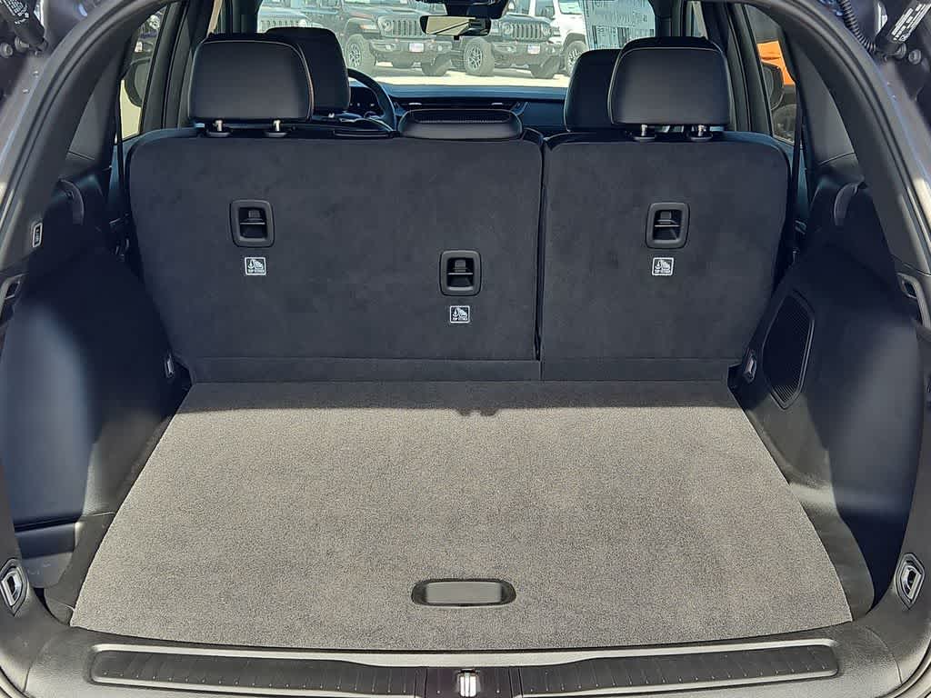 Thumbnail: 2026 Jeep Grand Cherokee - 35