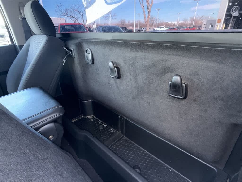 Thumbnail: 2019 RAM 1500 Classic - 14