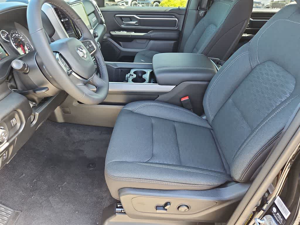 Thumbnail: 2026 RAM 1500 - 17