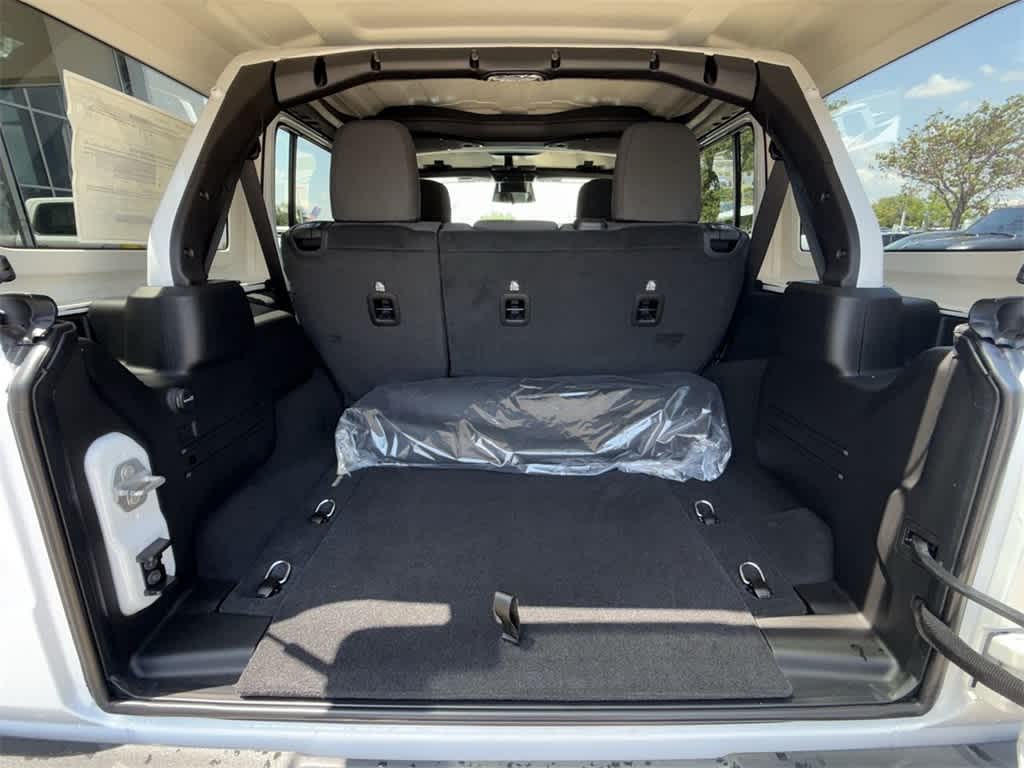 Thumbnail: 2025 Jeep Wrangler - 20