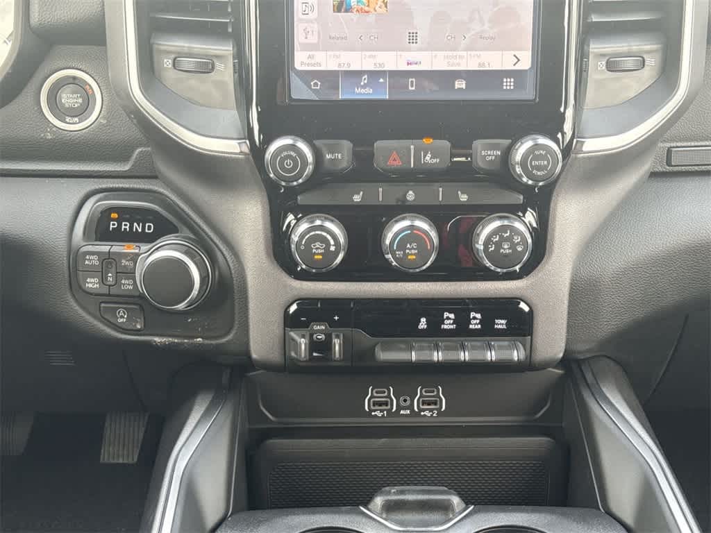 Thumbnail: 2025 RAM 1500 - 18
