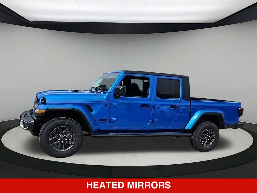 Thumbnail: 2025 Jeep Gladiator - 3