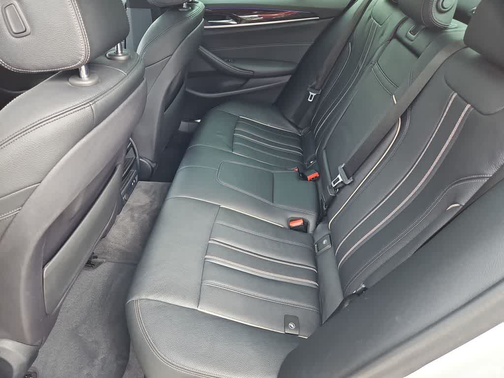 Thumbnail: 2020 BMW 5 Series - 21