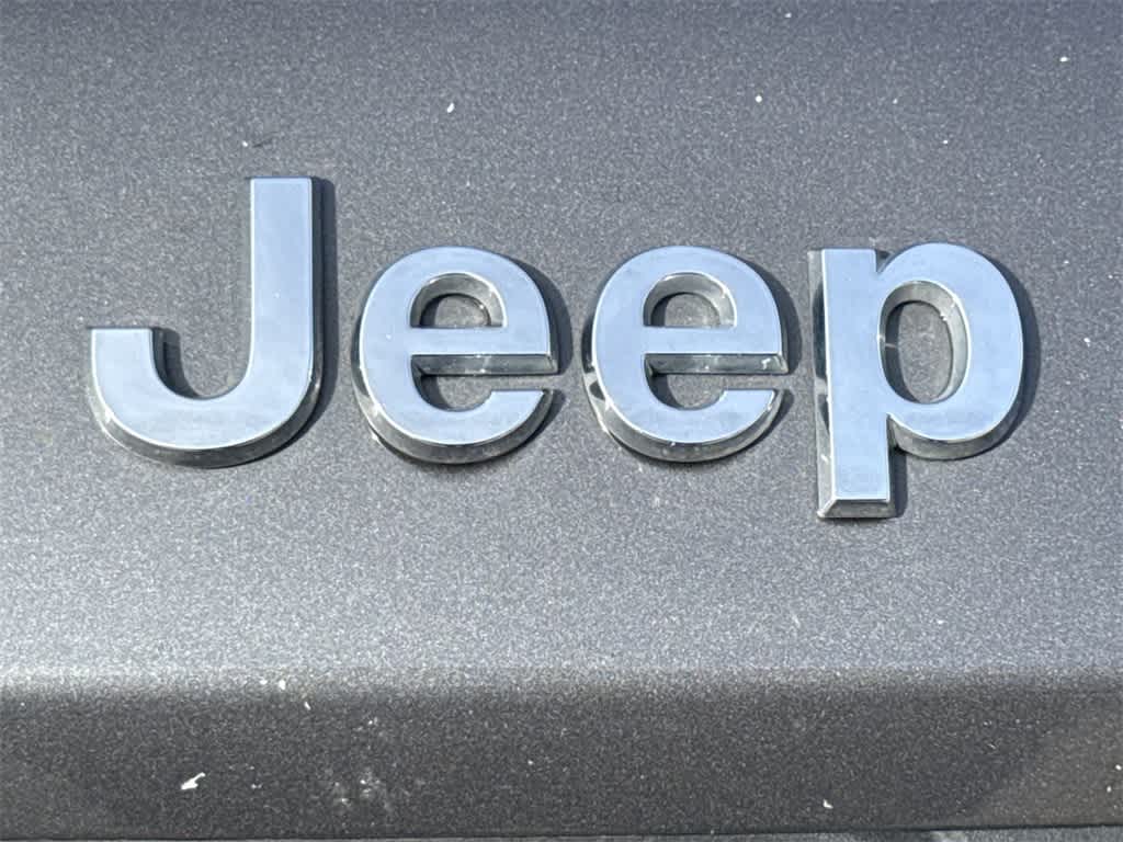 Thumbnail: 2023 Jeep Grand Cherokee L - 8