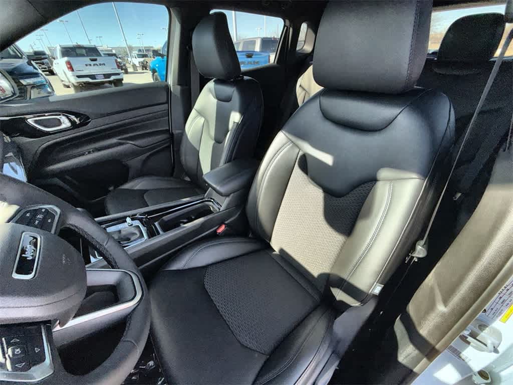 Thumbnail: 2026 Jeep Compass - 12