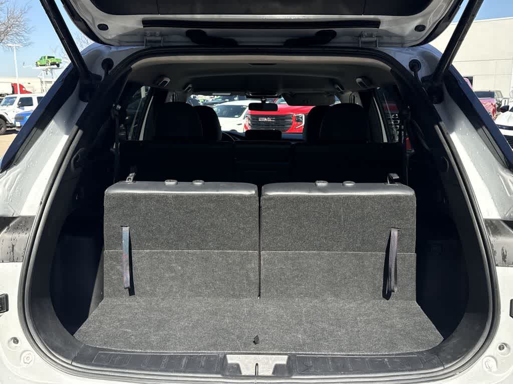 Thumbnail: 2024 Mitsubishi Outlander - 13