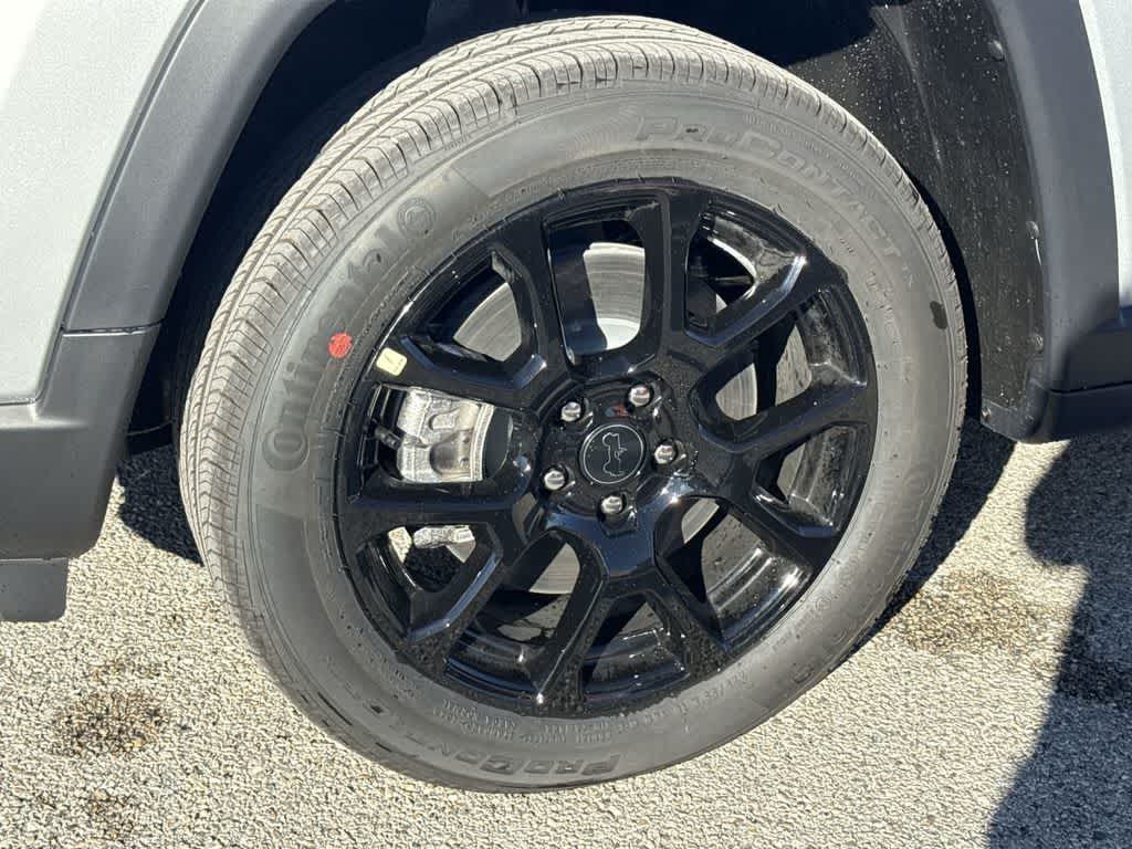 Thumbnail: 2026 Jeep Compass - 9