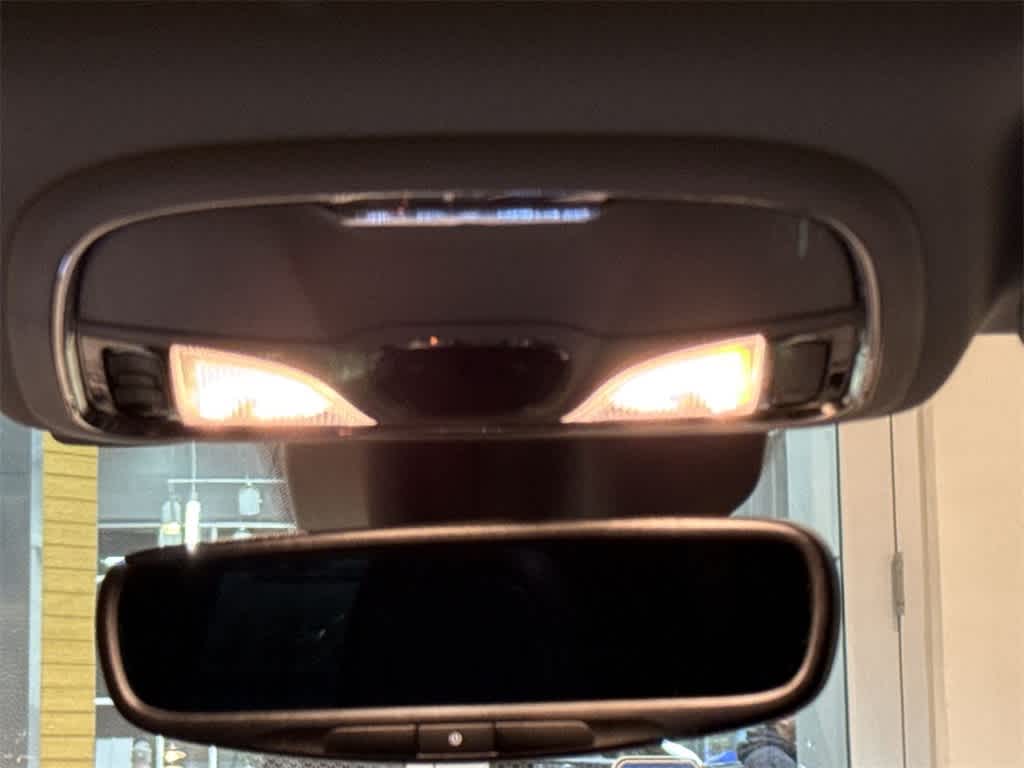 Thumbnail: 2022 Jeep Cherokee - 20