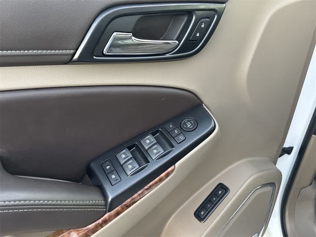 Thumbnail: 2020 Chevrolet Suburban - 25