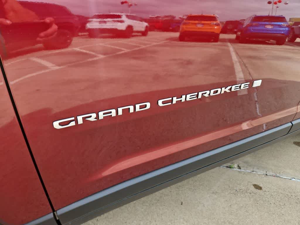Thumbnail: 2025 Jeep Grand Cherokee L - 12