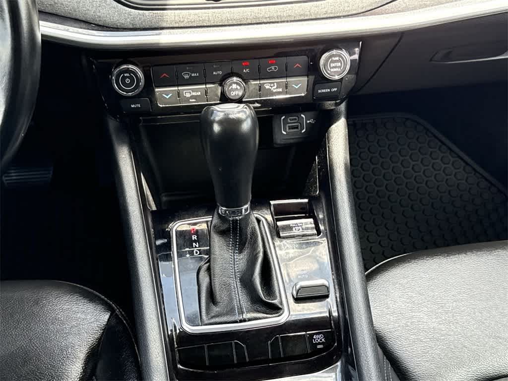 Thumbnail: 2022 Jeep Compass - 17