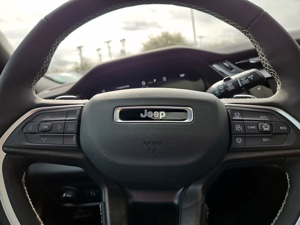 Thumbnail: 2026 Jeep Grand Cherokee L - 30