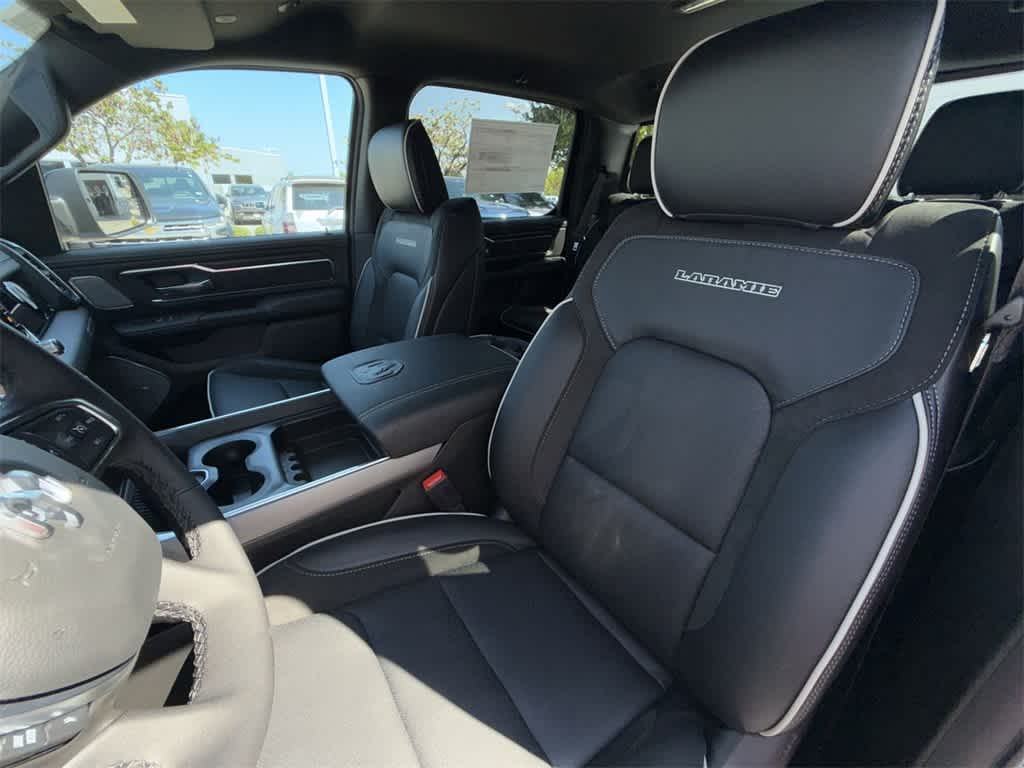 Thumbnail: 2026 RAM 1500 - 10