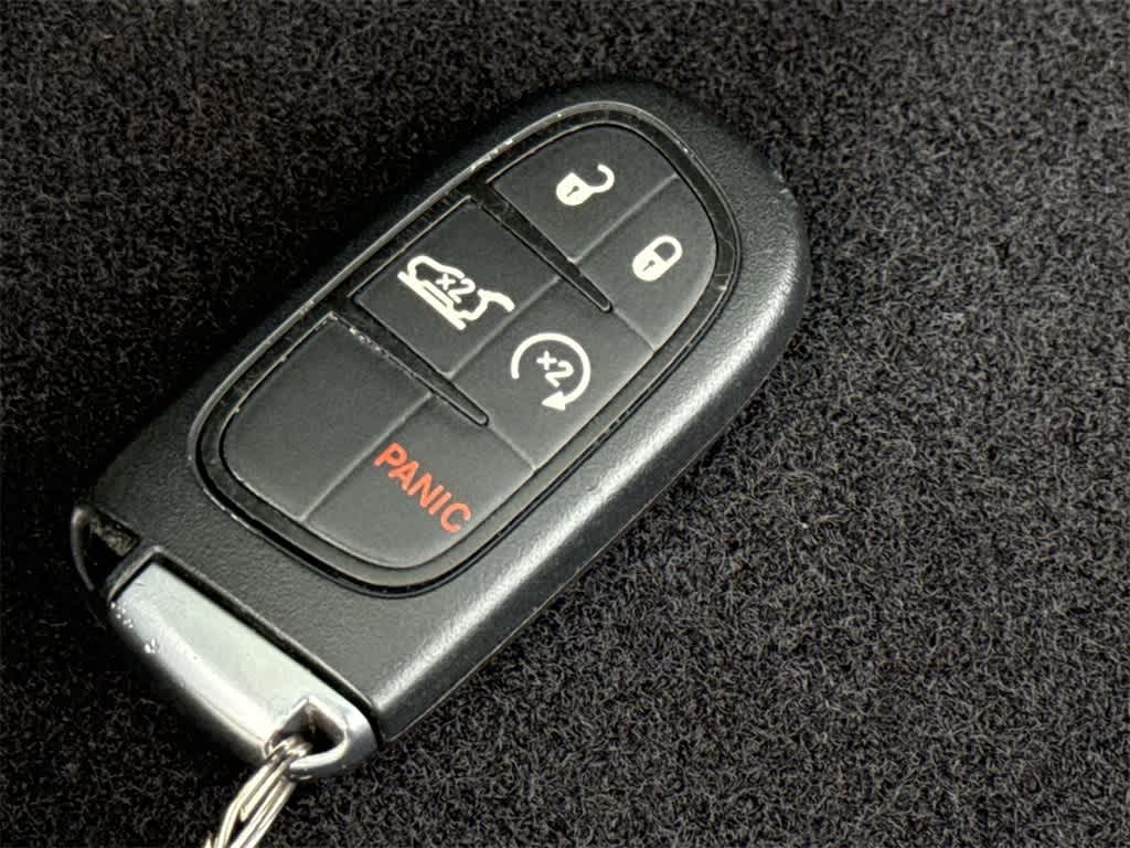 Thumbnail: 2023 Jeep Cherokee - 21