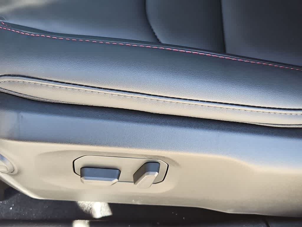 Thumbnail: 2026 Jeep Wrangler - 18