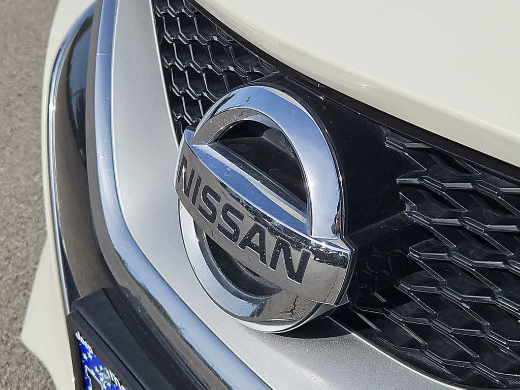 Thumbnail: 2016 Nissan Maxima - 12