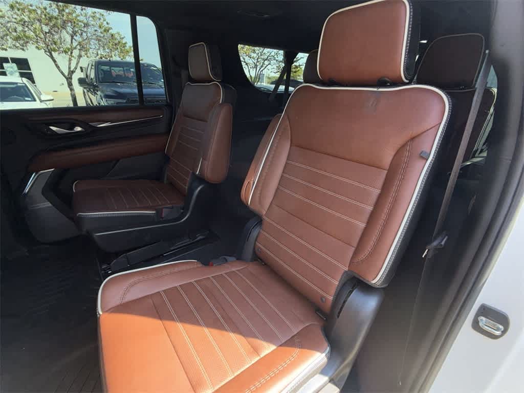 Thumbnail: 2023 GMC Yukon XL - 11