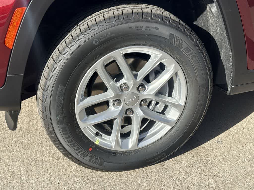 Thumbnail: 2026 Jeep Grand Cherokee - 9