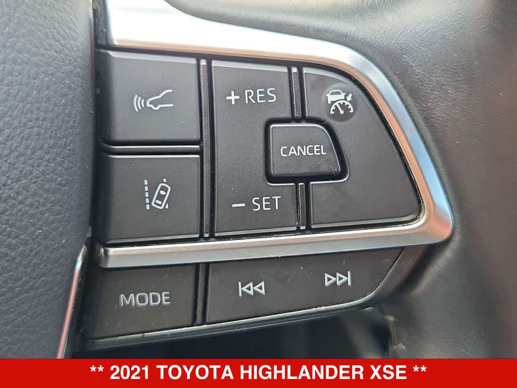 Thumbnail: 2021 Toyota Highlander - 24