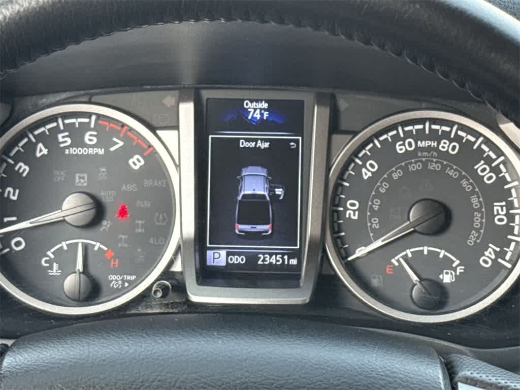 Thumbnail: 2022 Toyota Tacoma - 19