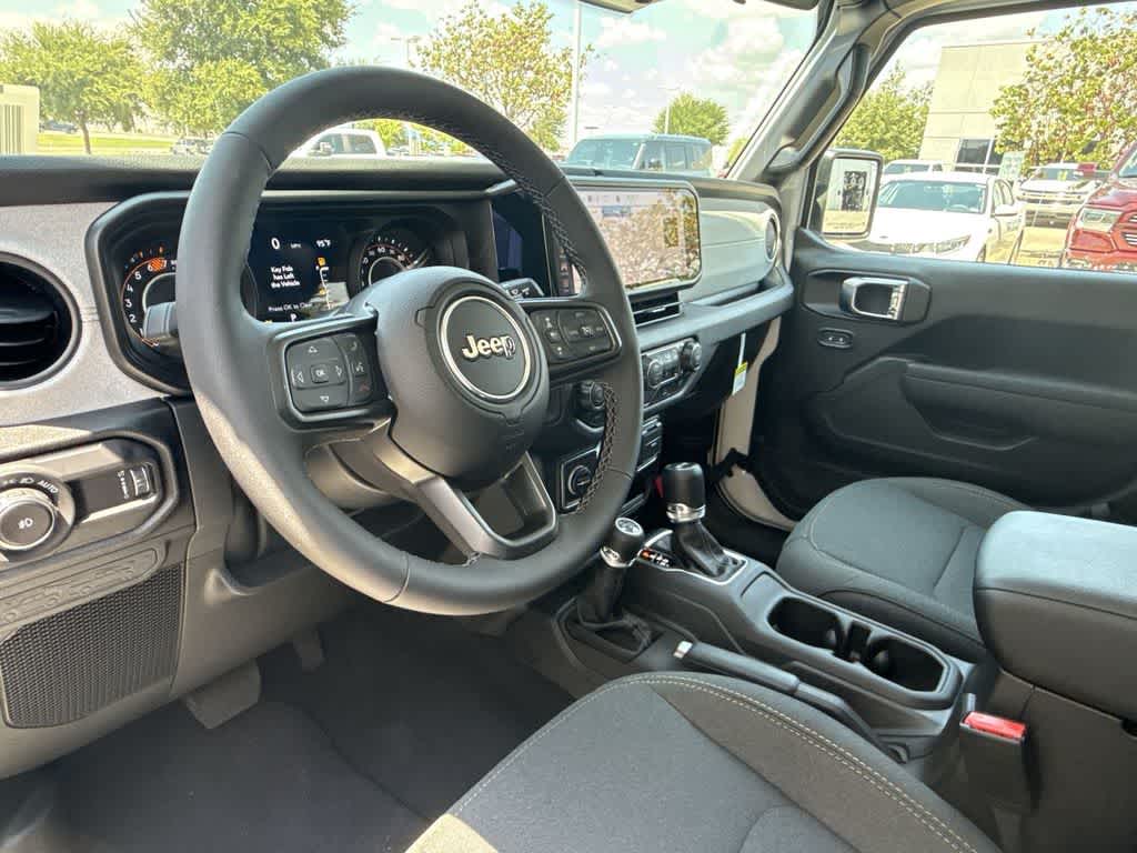 Thumbnail: 2025 Jeep Wrangler - 2