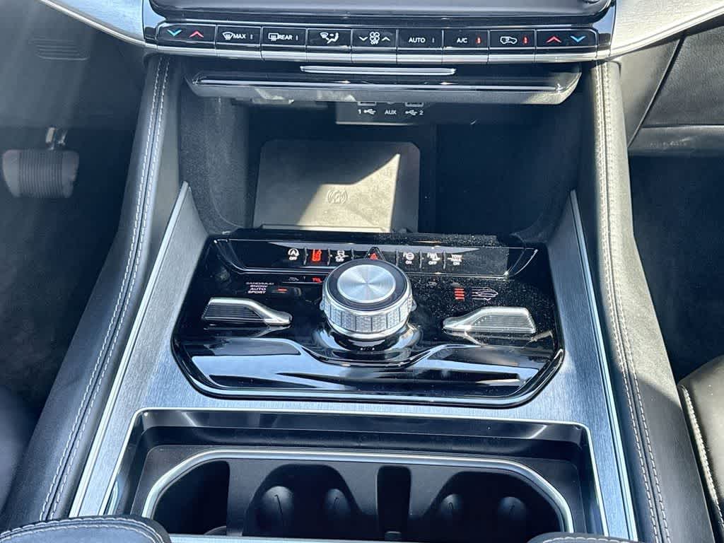 Thumbnail: 2025 Jeep Wagoneer - 18