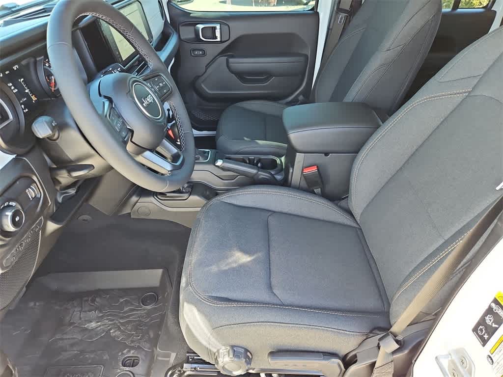 Thumbnail: 2026 Jeep Wrangler - 17