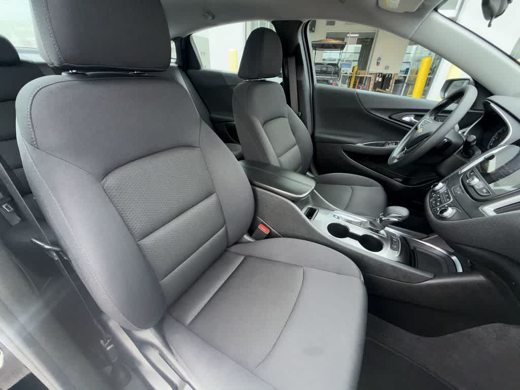 Thumbnail: 2024 Chevrolet Malibu - 14