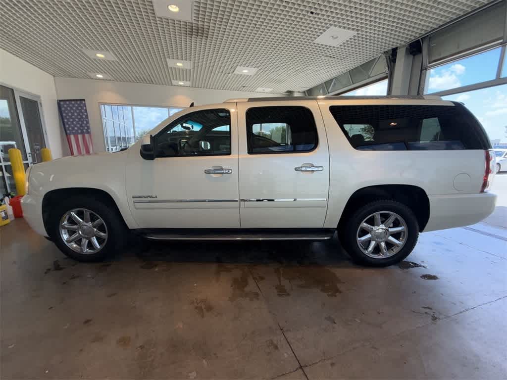 Thumbnail: 2013 GMC Yukon XL - 3
