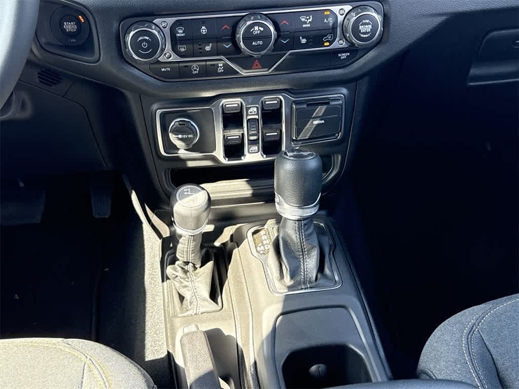 Thumbnail: 2025 Jeep Wrangler - 16